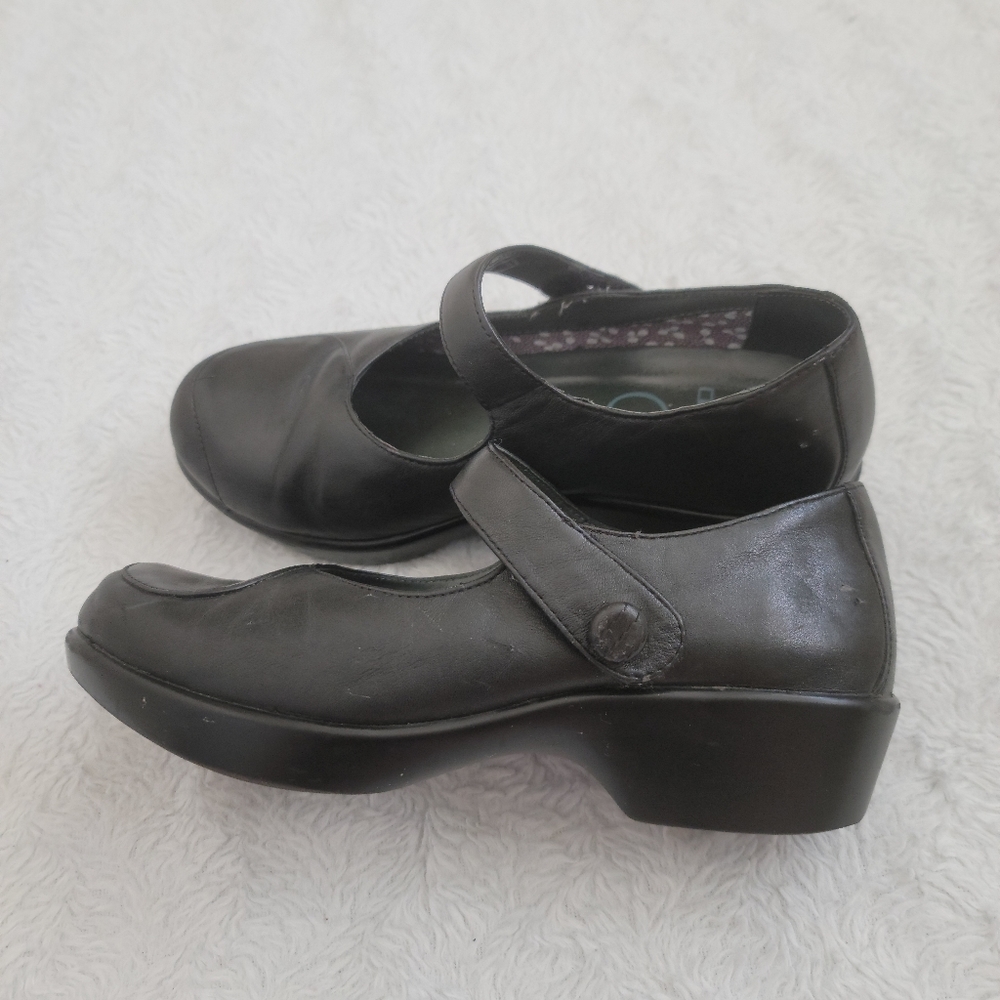 Dansko Women's shoes/ Black Milled size 38 / Used good condition - Picture 2 of 6